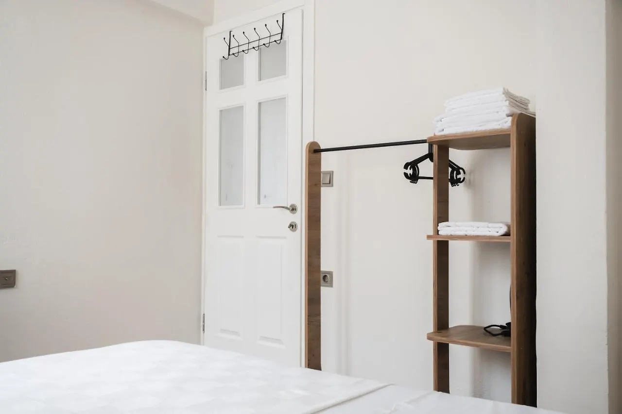 Near The Historical Elevator With A Sea View Appartement İzmir